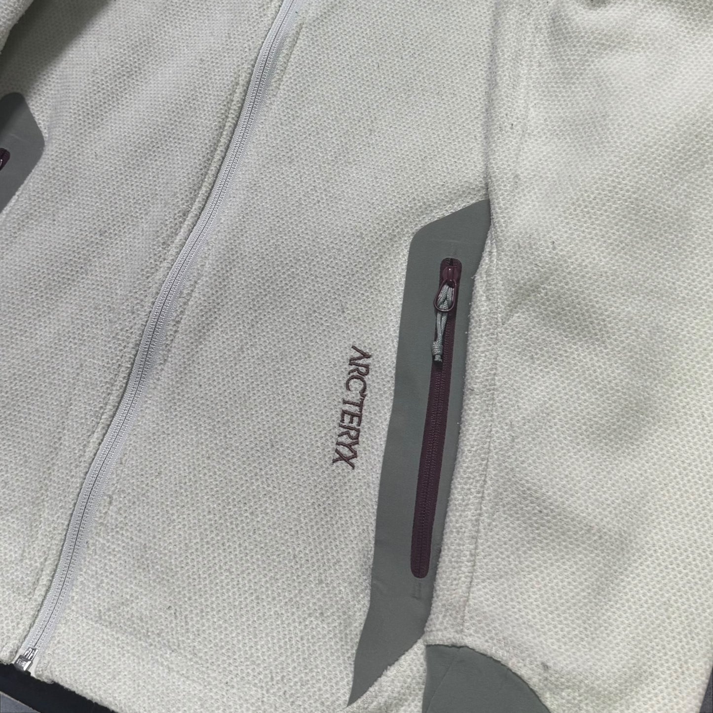 Arc’teryx Covert Fleece Cream Women’s Large RRP £150