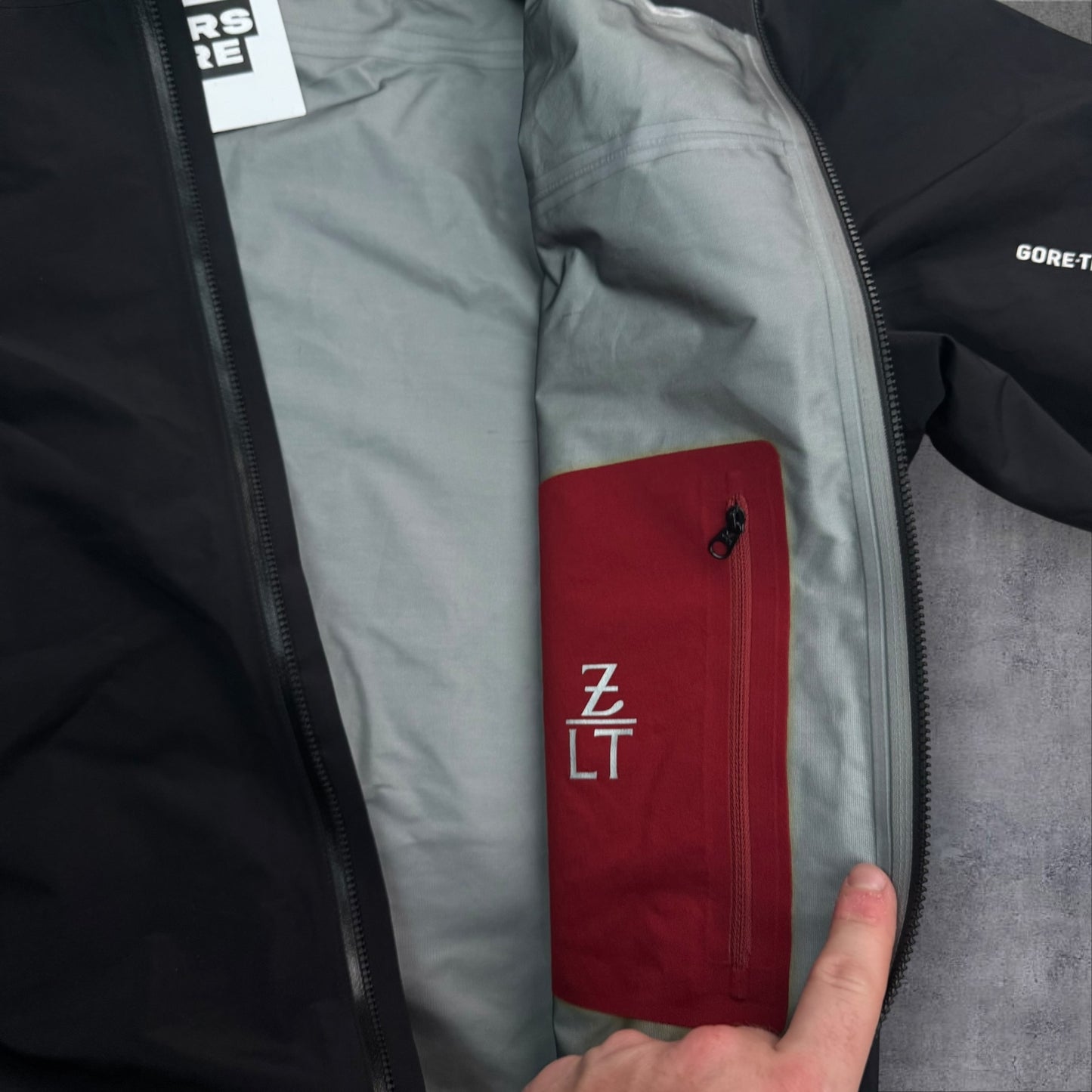 Arc’teryx Zeta LT Jacket Gore-Tex Black Size Large RRP £500+