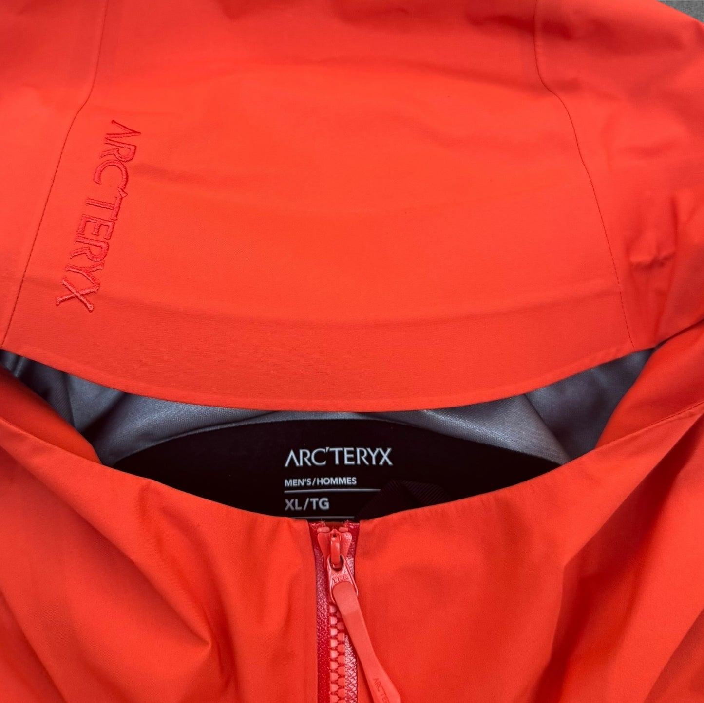 Arc’teryx Beta Gore-Tex Jacket 2024 Red Logo Size XL RRP £400+