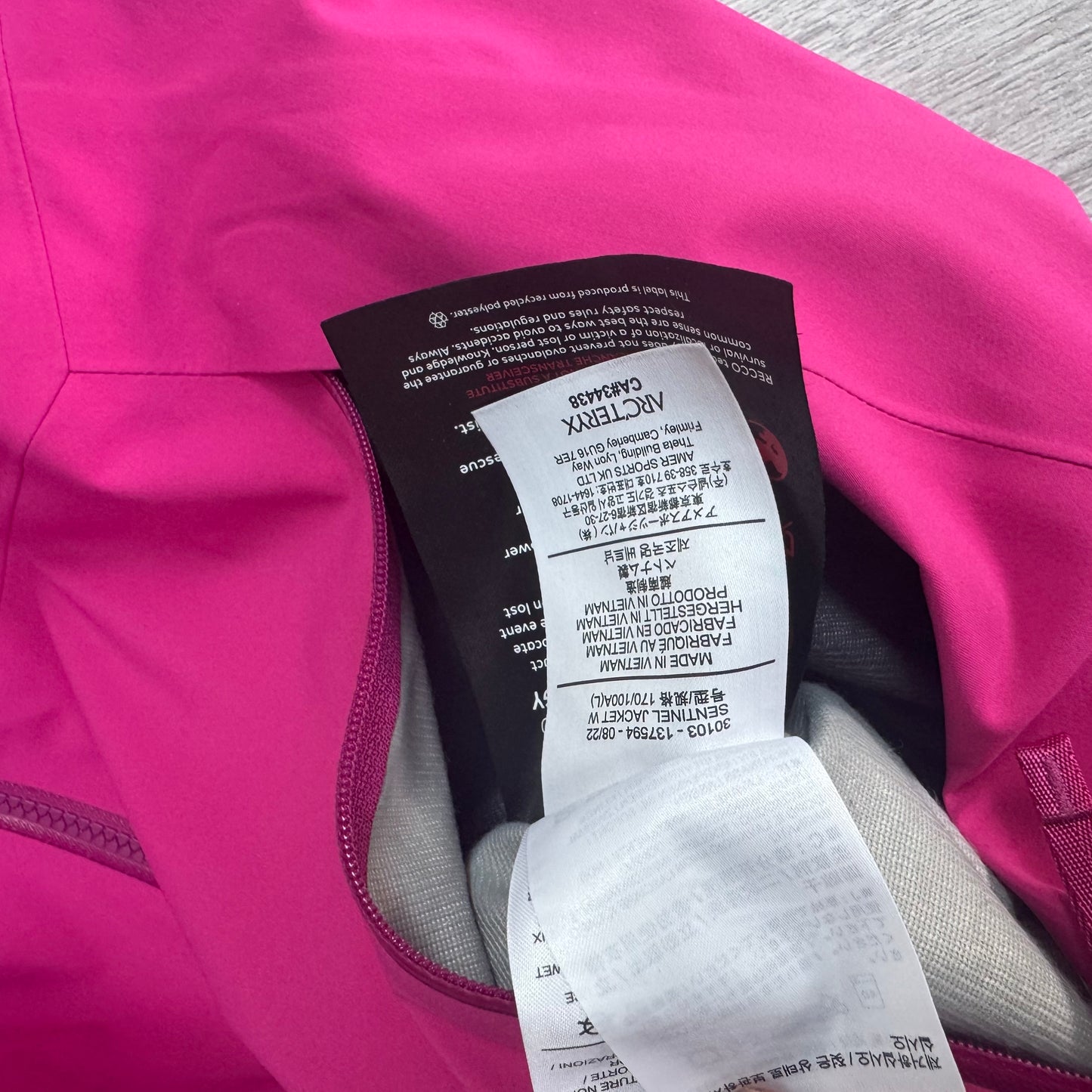 Arc’teryx Sentinal Goretex Ski Jacket Hot Pink Women’s Size Large RRP £600+