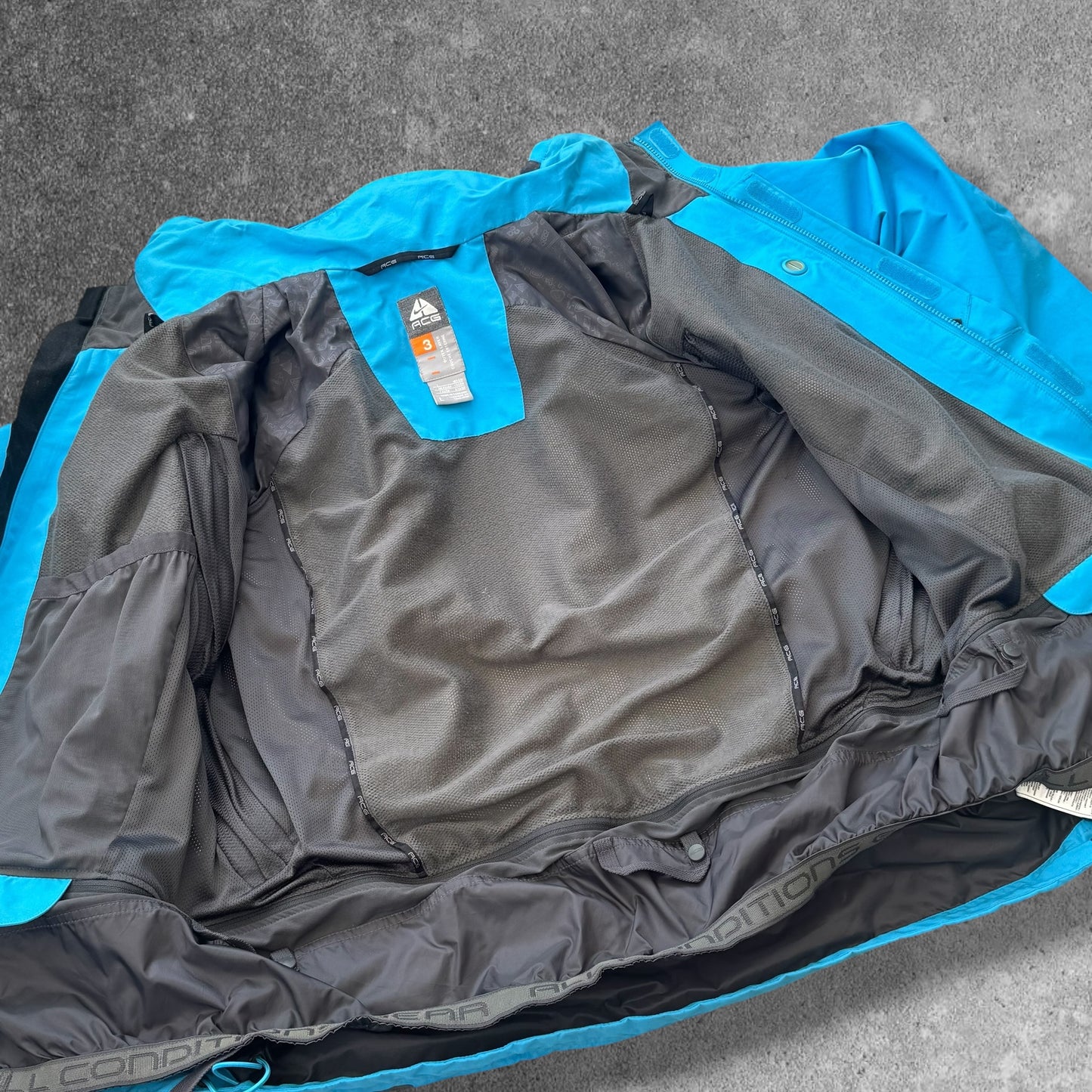 Nike ACG Gore-Tex Jacket Men's Large RRP £300