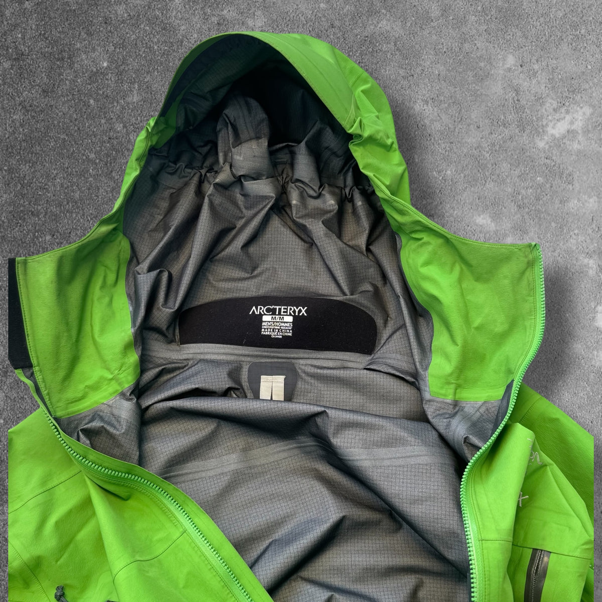 Arc'teryx Beta LT Jacket Gore-Tex Pro Green Men's Medium RRP £550