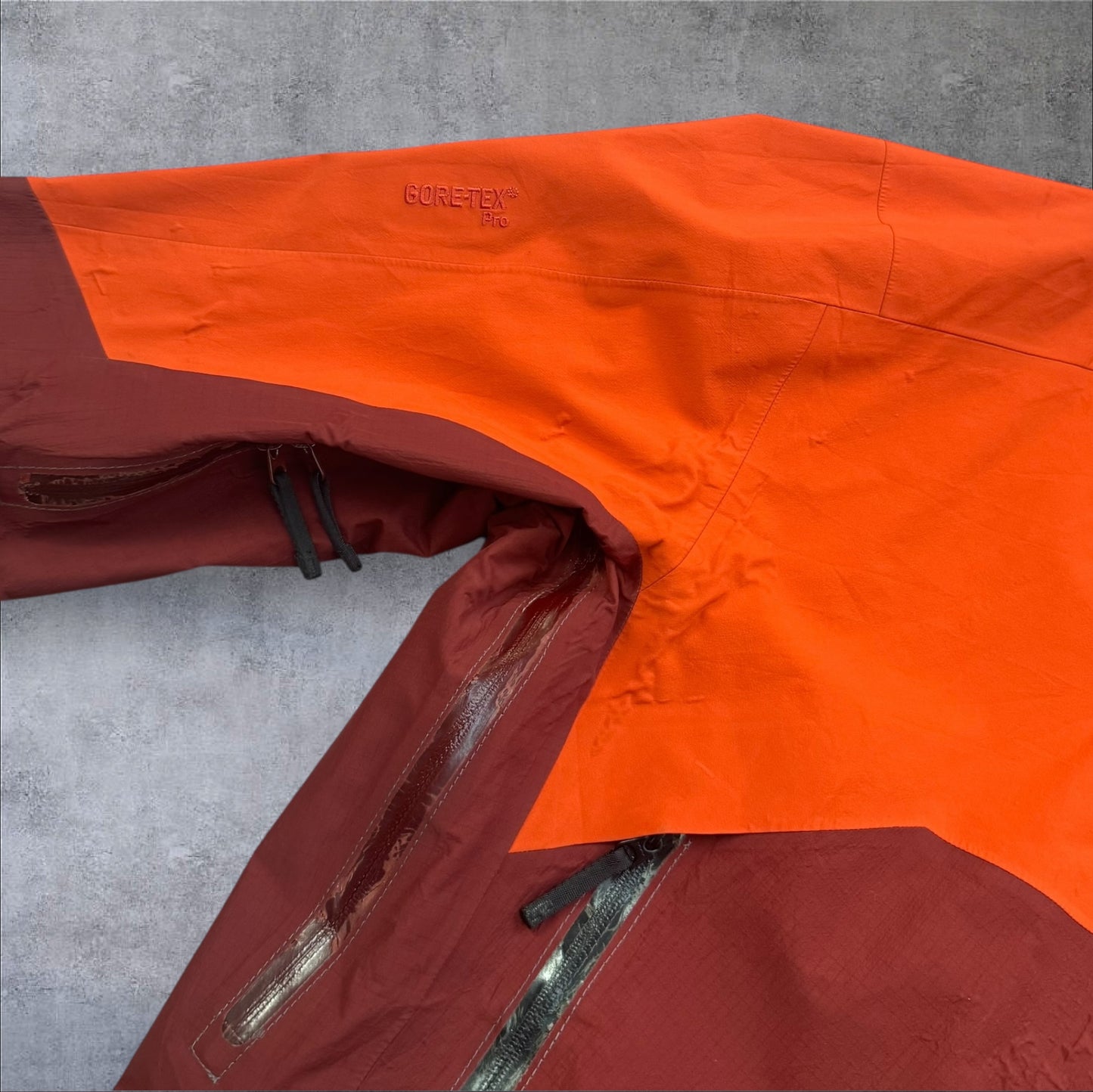 Arc’teryx Rush Jacket Men’s Medium Red Goretex RRP £600+