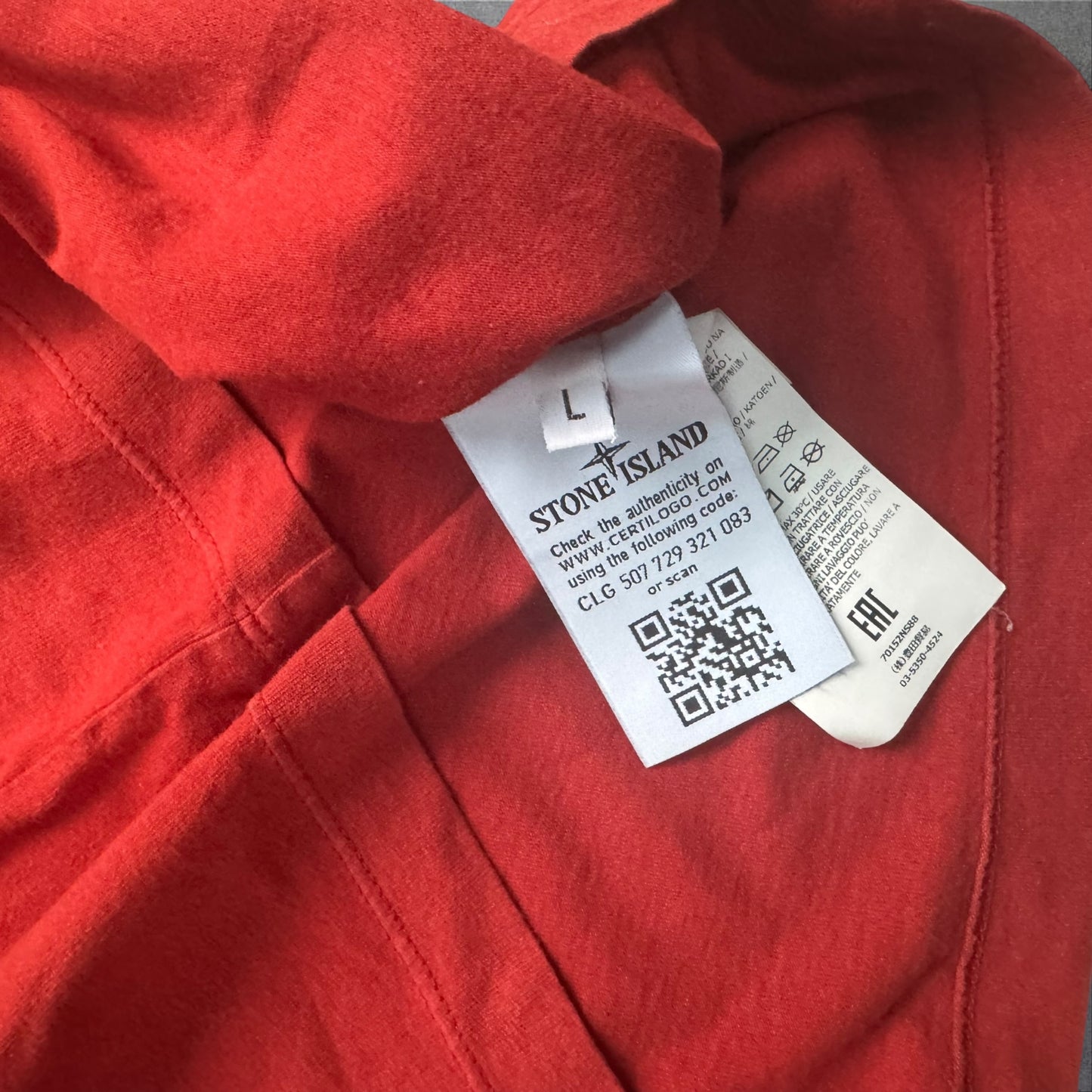 Stone Island T-Shirt Red Reflective Logo Size Large RRP £195+