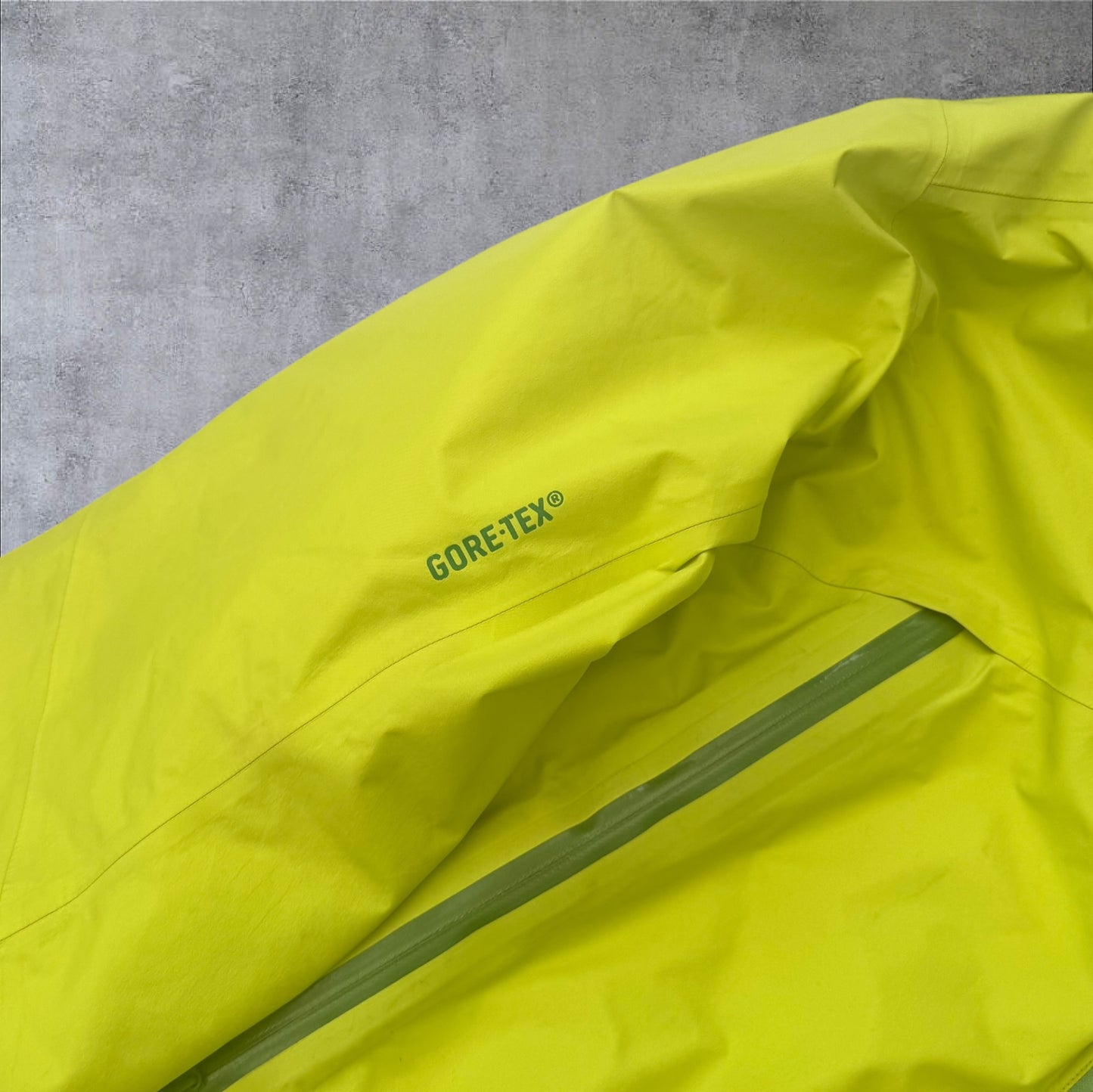 Arc’teryx Insulated GORE-TEX Jacket Yellow Size Large RRP £600+
