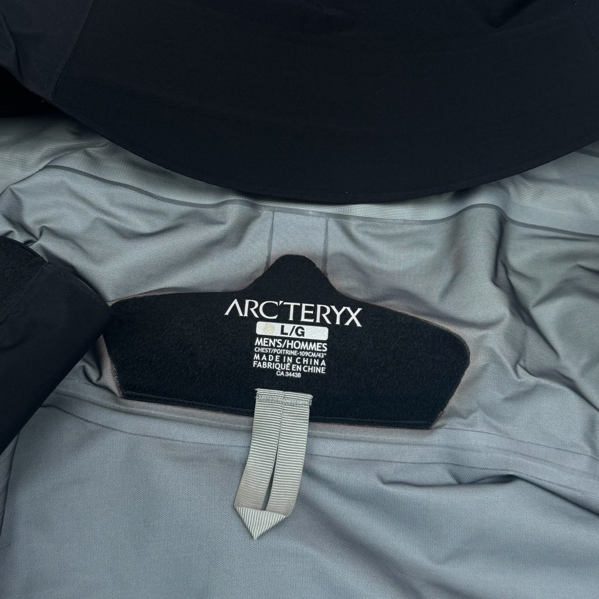 Arc'teryx Zeta LT Gore-Tex Large Dark Charcoal Grey RRP £400