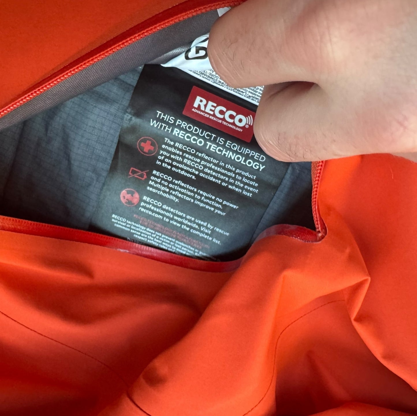 Arc’teryx Beta Gore-Tex Jacket 2024 Red Logo Size XL RRP £400+
