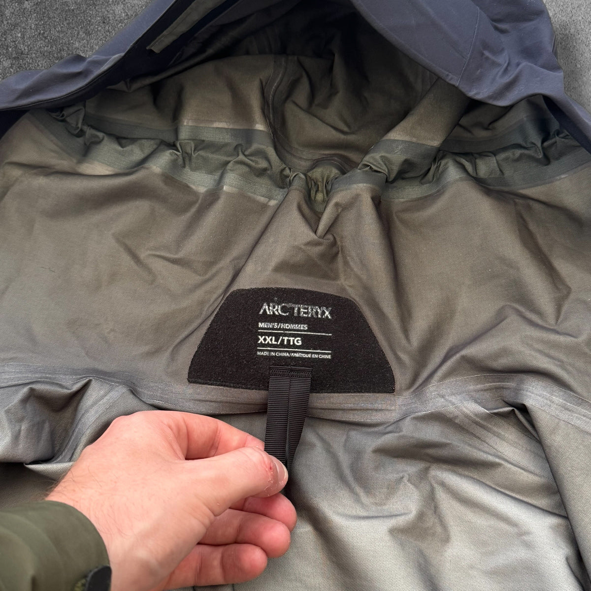 Arc'teryx Beta Men's XXL Black Sapphire Gore-Tex RRP £400