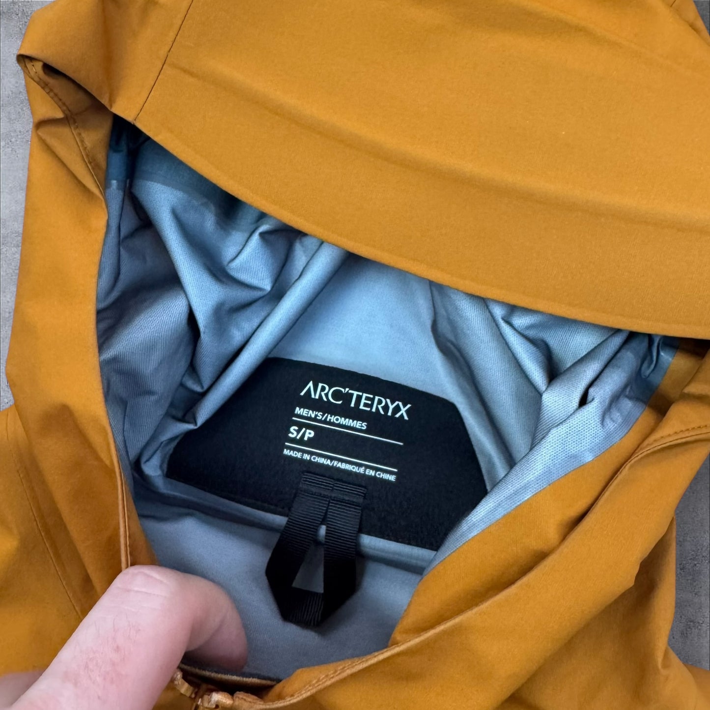 Arc’teryx Beta Jacket Gold Size Small RRP £400+