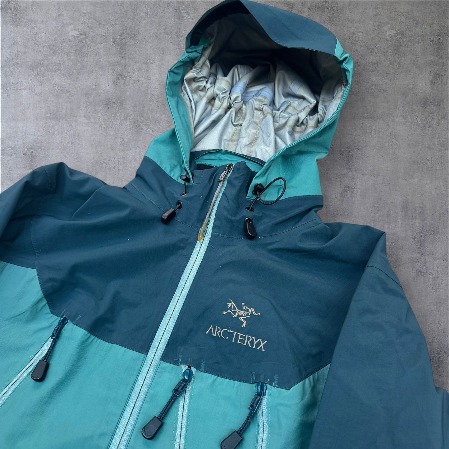 Arc’teryx Theta SV GORE-TEX Jacket Teal Size Medium RRP £600+