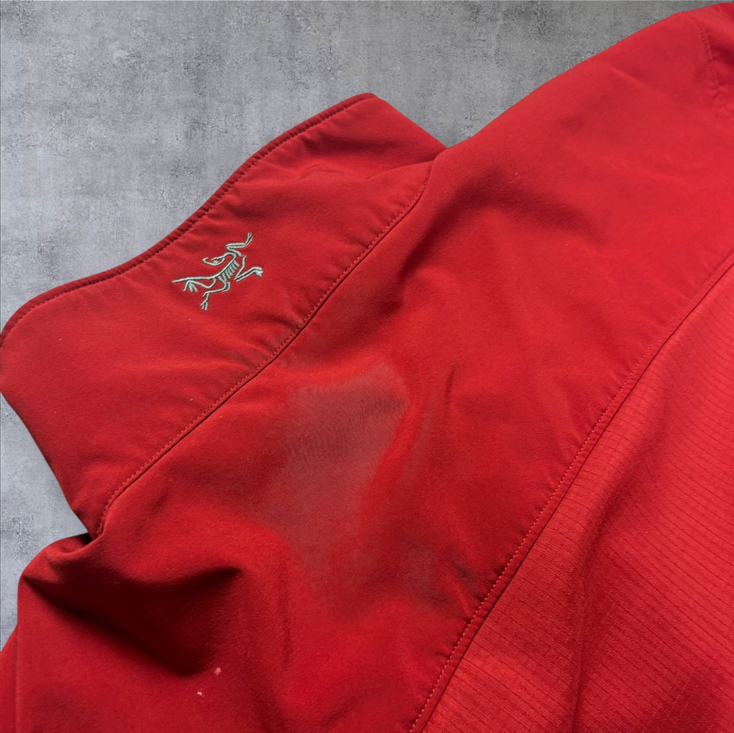 Vintage Arcteryx WINDSTOPPER Softshell Red Size XL RRP £300
