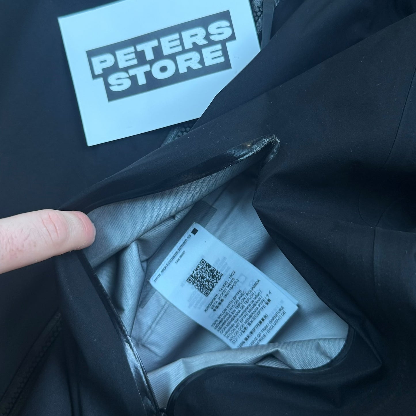 Arc’teryx Beta Jacket Men’s XL Black Goretex RRP £500+
