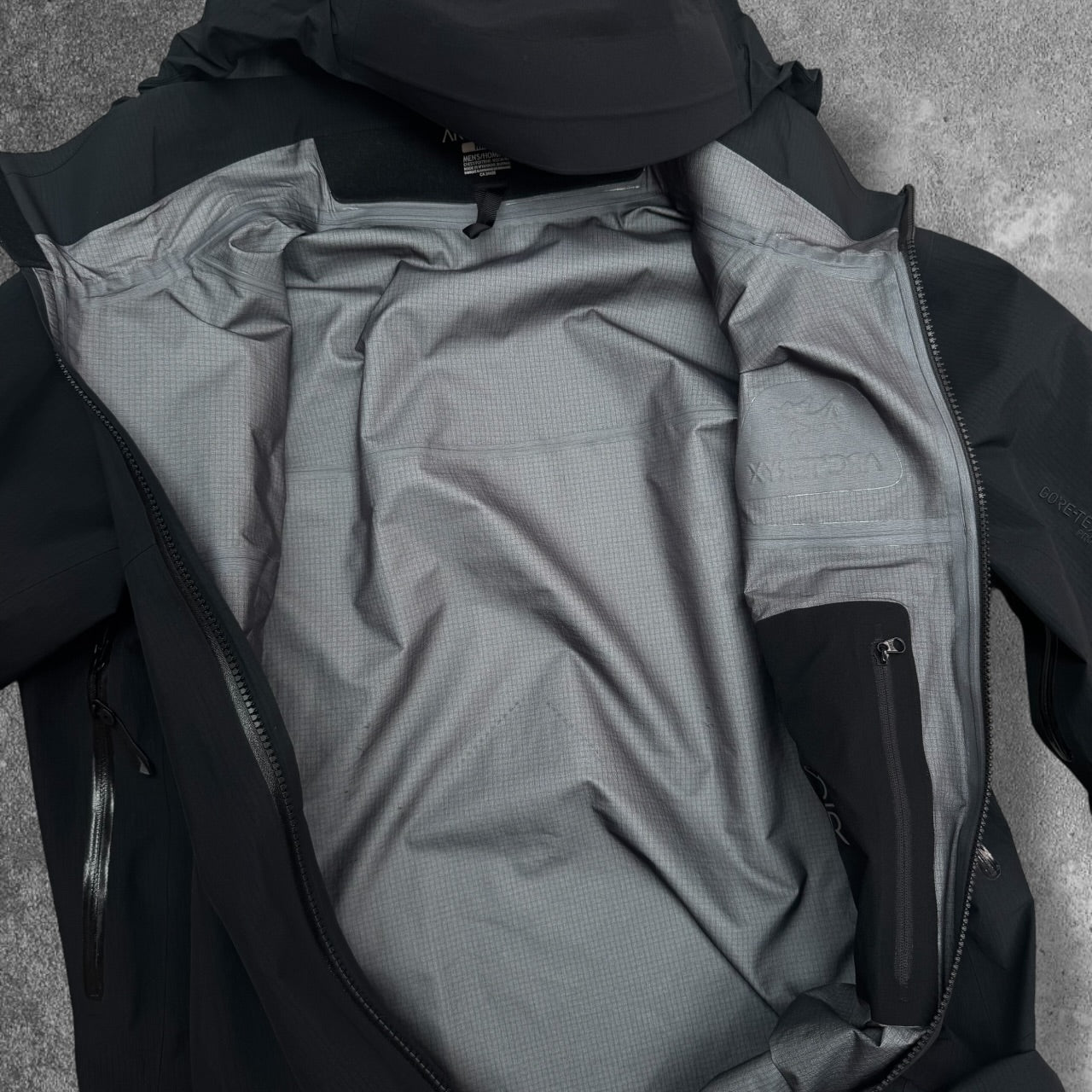 Arcteryx Beta AR Goretex Pro Jacket Medium RRP £600