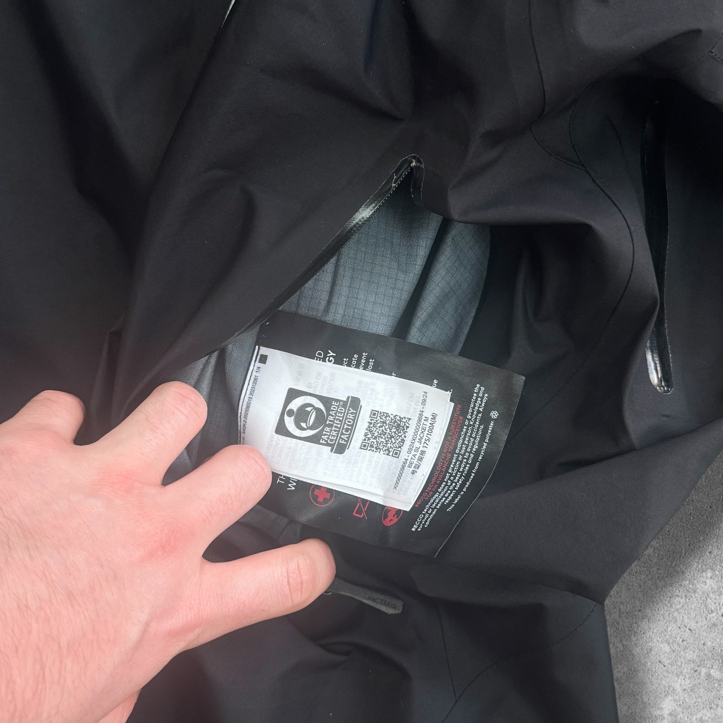 Arc'teryx Beta SL Gore-Tex Jacket Men's Medium 2024 RRP £550