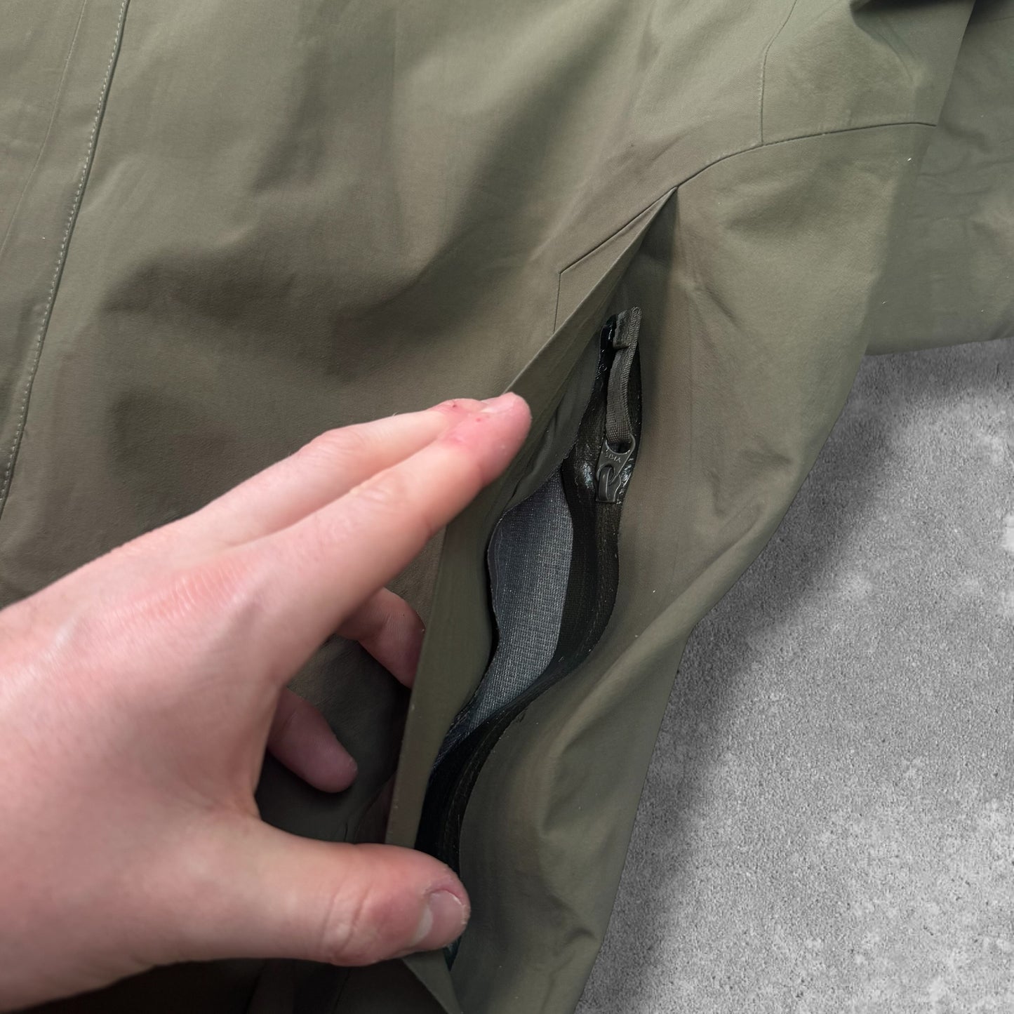 Arc'teryx Long Gore-Tex Jacket Large RRP £600