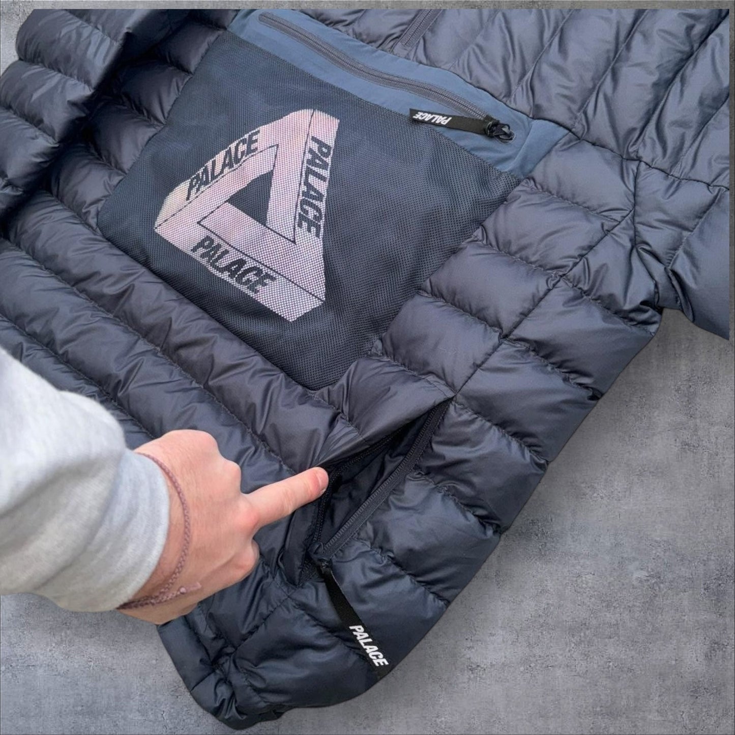 Palace Puffer Jacket Navy Size Large RRP £350+