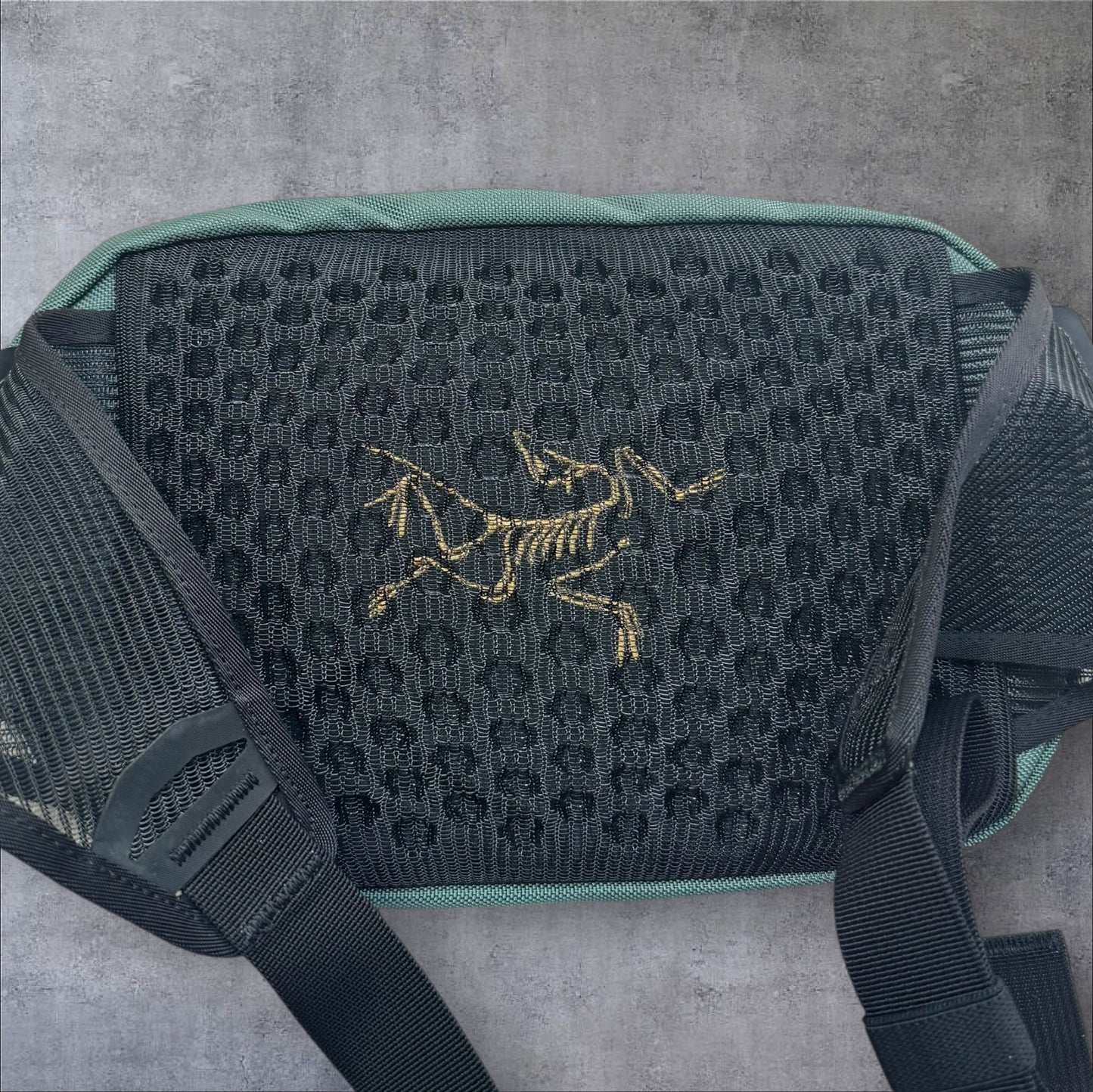 Arc’teryx Arro Waist Bag Dark Magic Colourway RRP £120+