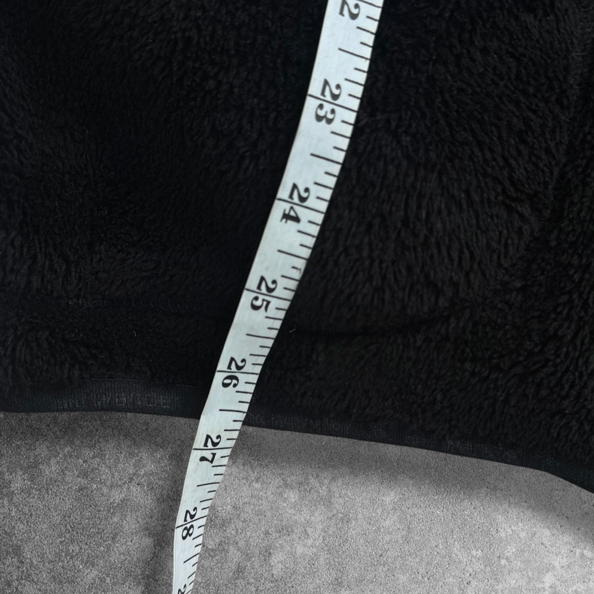 and wander Polartec Teddy Fleece Jumper Size 4 (Large) Black RRP £250