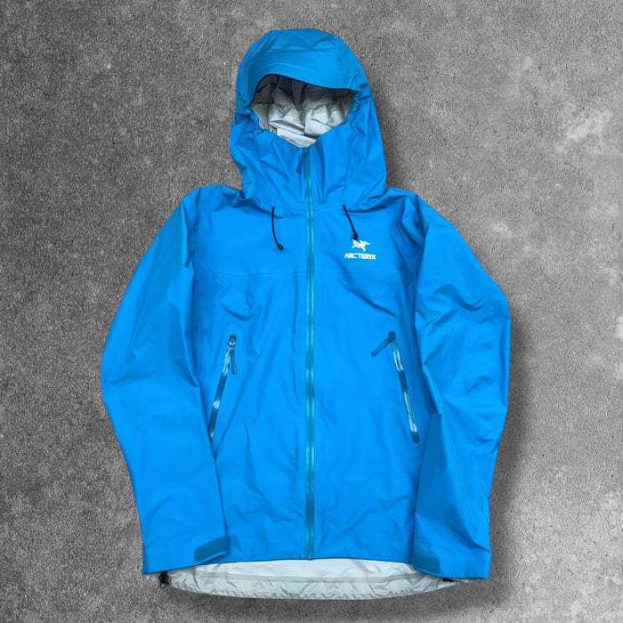 Arc'teryx Beta LT Jacket Women's Large Blue Gore-Tex Pro (Fits Men's Medium)