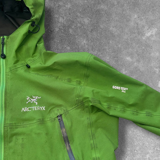 Arc'teryx Beta LT Jacket Gore-Tex Pro Green Men's Large RRP £550