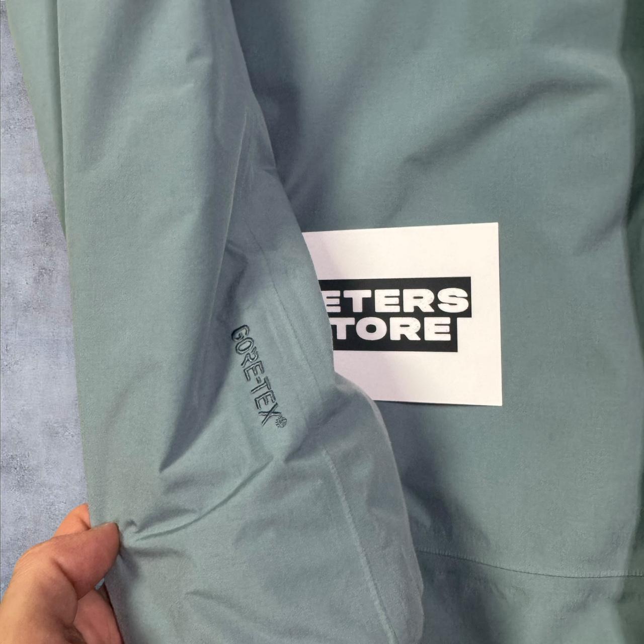 Arc’teryx Magnus Insulated Gore-Tex Jacket Grey Size Medium (Fits Large) RRP £500+