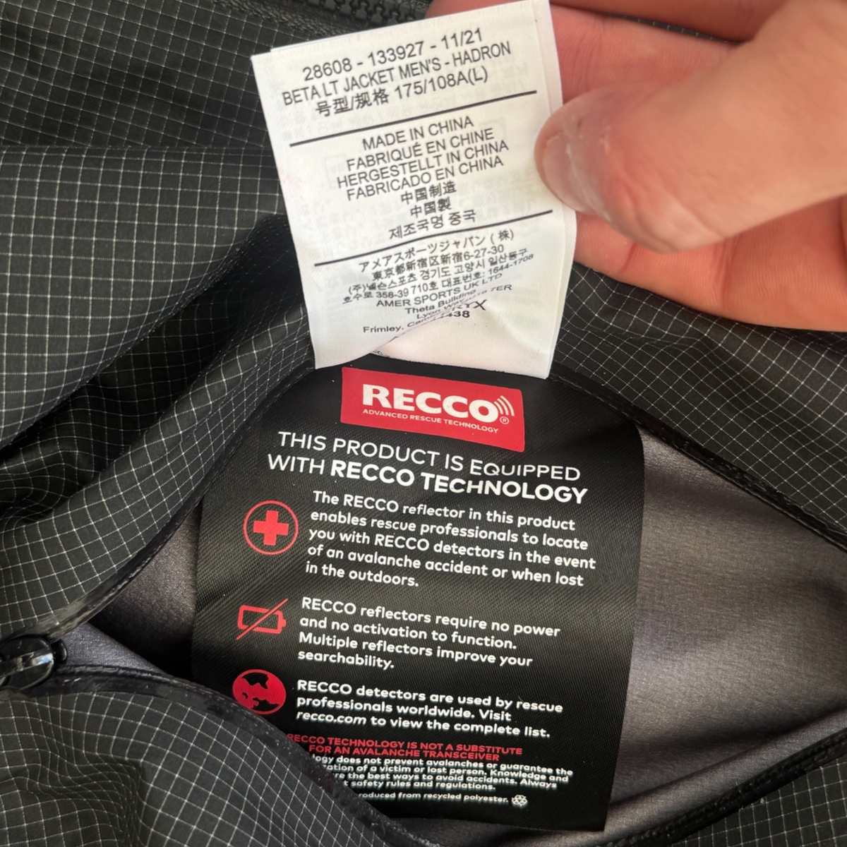 Arc'teryx Beta LT Jacket Men's Large Black 2021 GORE-TEX