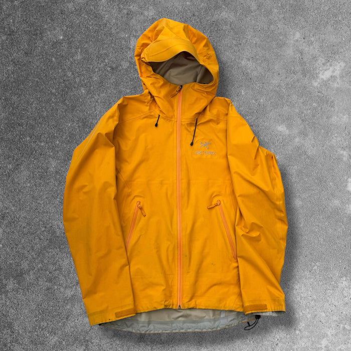 Arc'teryx Beta LT Jacket 2021 Yellow Men's Medium Gore-Tex RRP £550