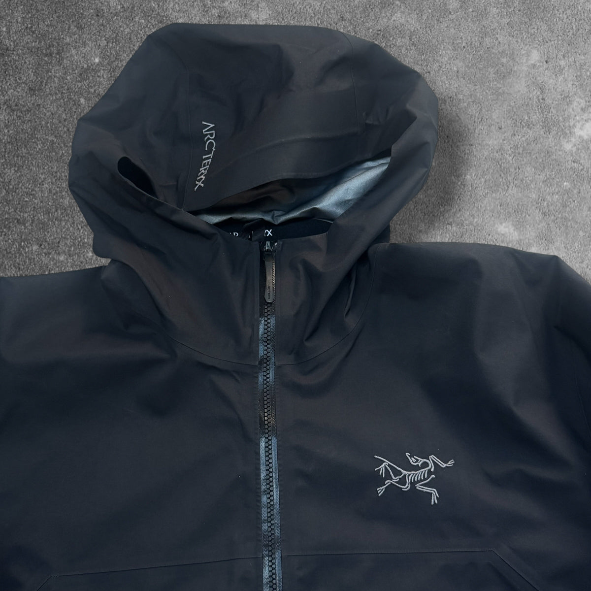 Arc'teryx Beta Gore-Tex Jacket Medium Black 2024 RRP £400
