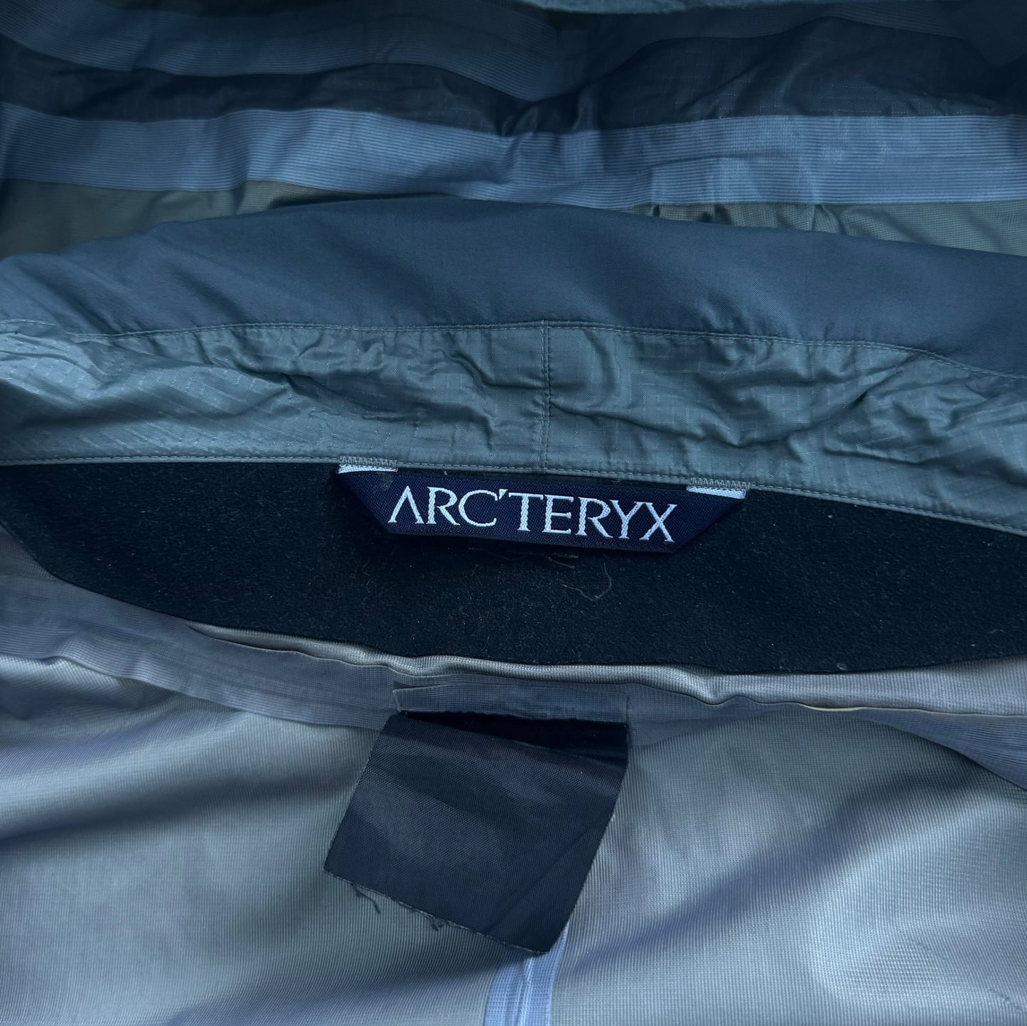 Vintage Arc’teryx Goretex Jacket Large RRP £550