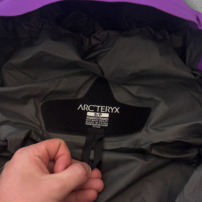 Arc'teryx Gore-Tex Jacket Women's Small Magenta Purple RRP £400