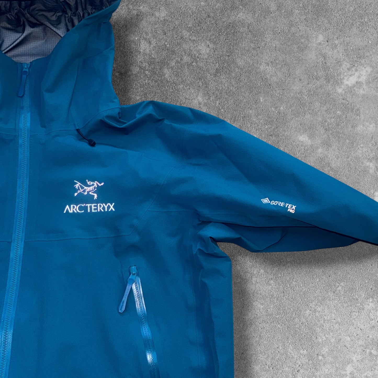 Arc'teryx Beta LT Gore-Tex Pro Men's Small Blue RRP £550