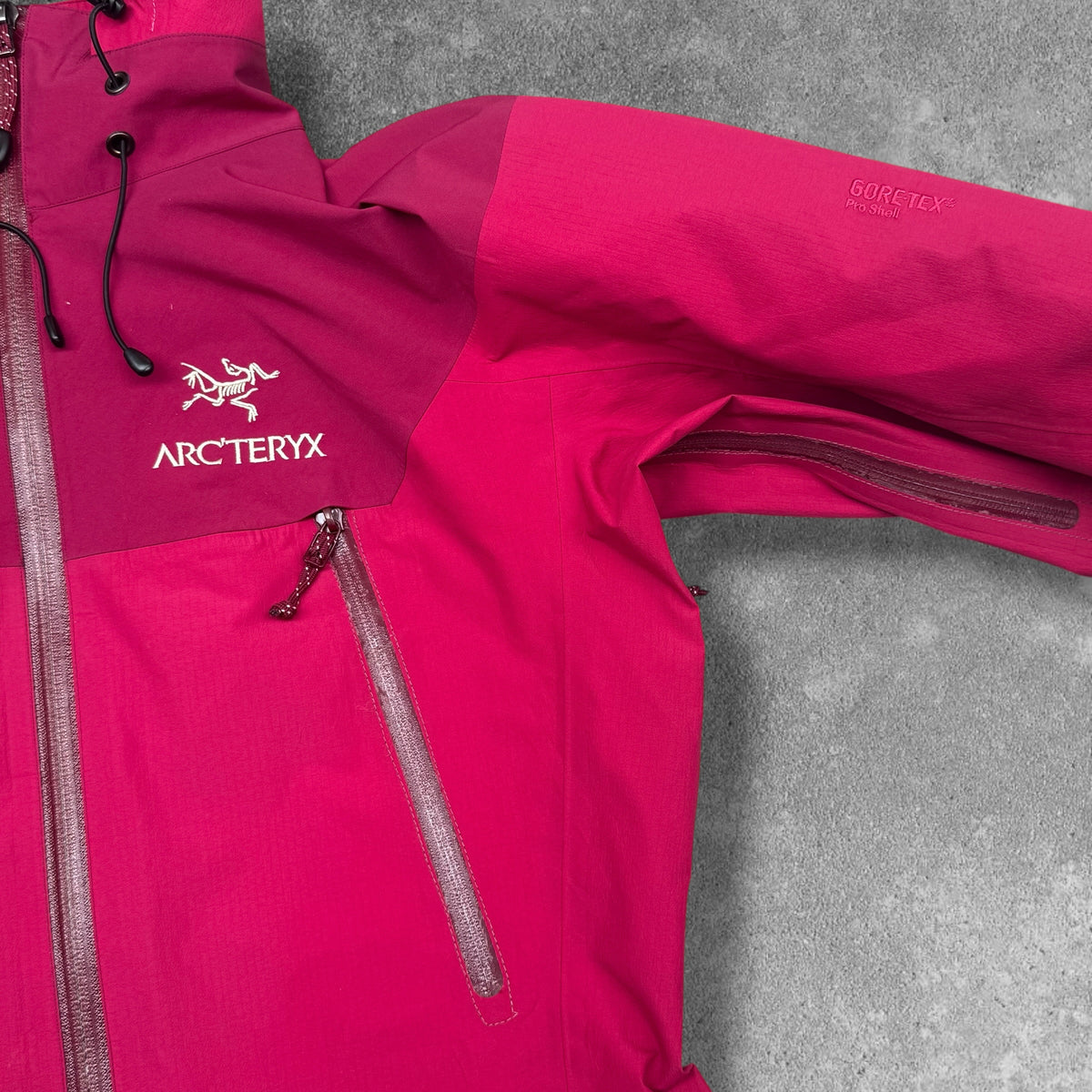 Vintage Arc'teryx Beta AR Women's Medium Pink RRP £650