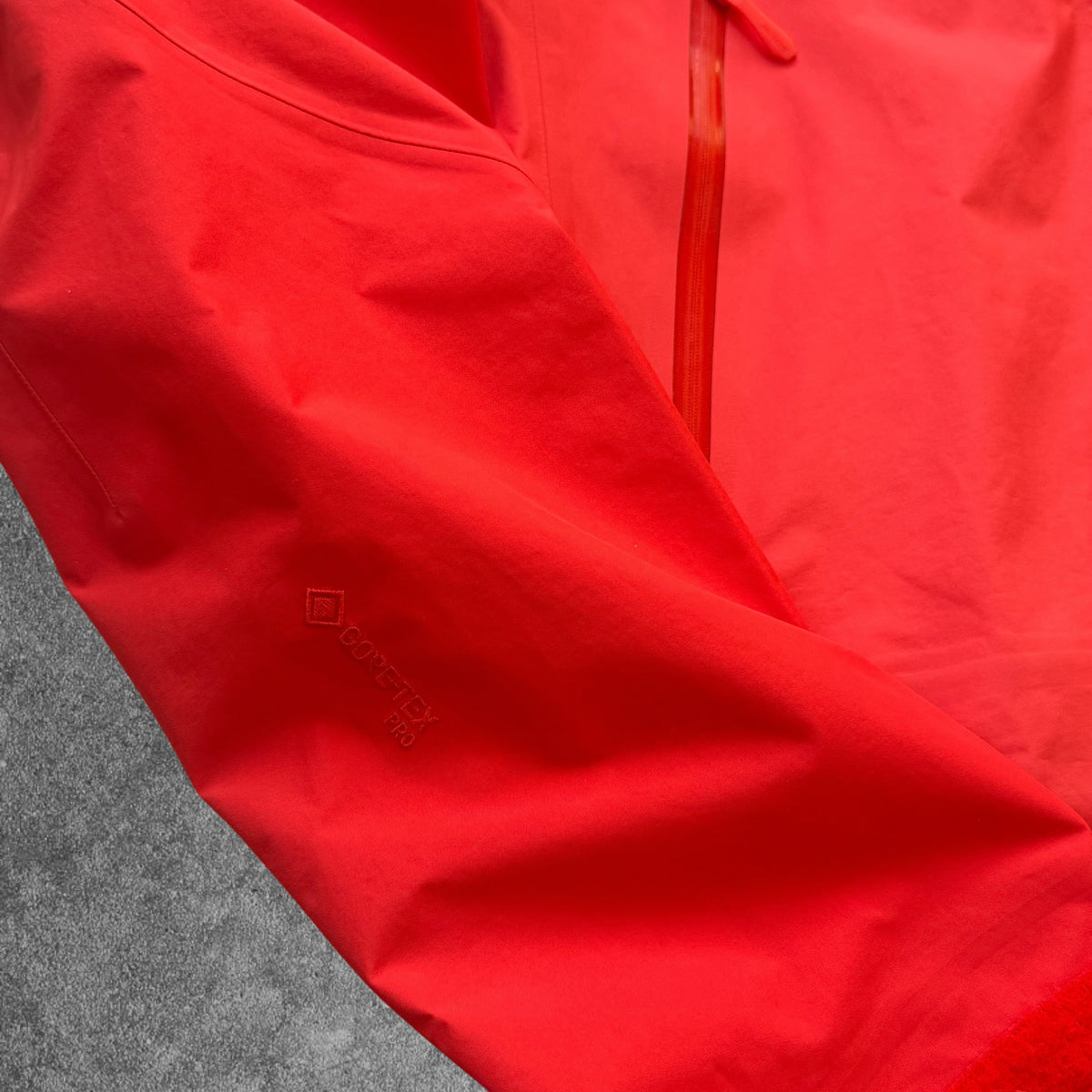 Arc'teryx Beta AR Hoody Small Red Gore-Tex Pro RRP £550