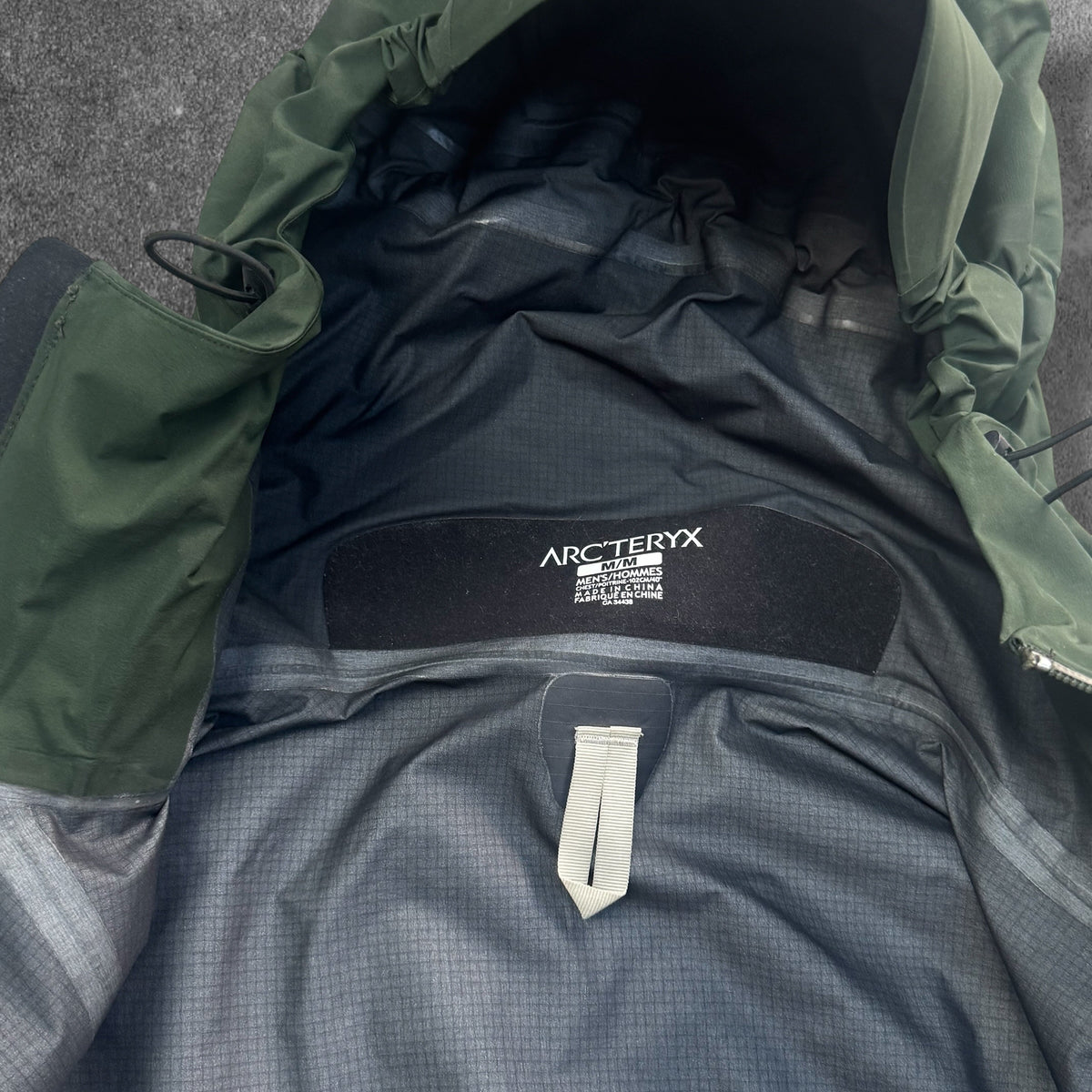 Arc'teryx Beta LT Large Dark Green Khaki Reflective RRP £550