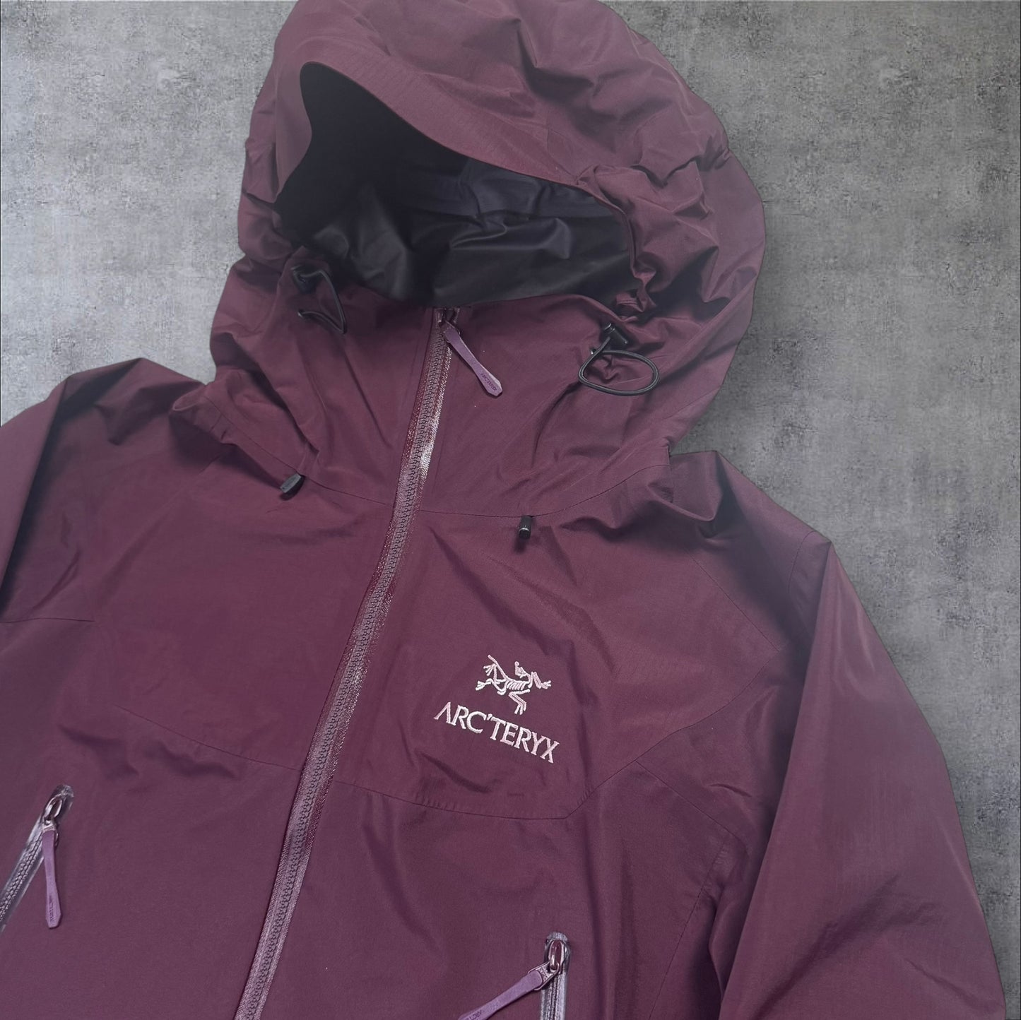 Arcteryx Beta SL Hybrid Womens Small Burgundy Wine RRP £300