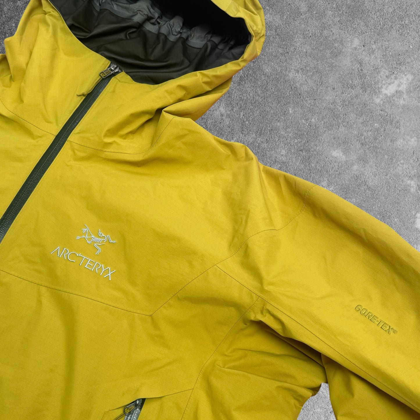 Arc'teryx Beta SL Gore-Tex Waterproof Jacket Men's XL Stunning Colourway RRP £500