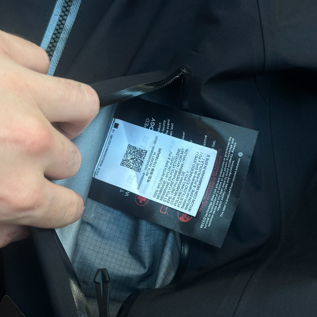 Arc'teryx Beta Medium Black 2024 Brand New With Tags RRP £400