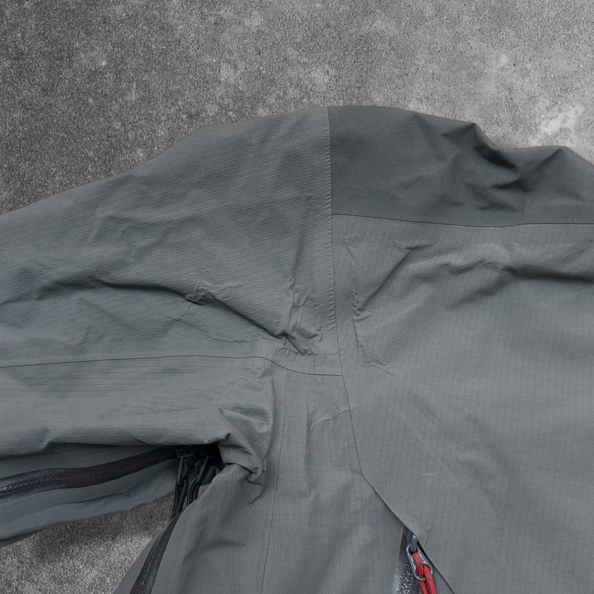 Arc'teryx Beta AR Jacket Gore-Tex Pro Grey Men's Large RRP £650