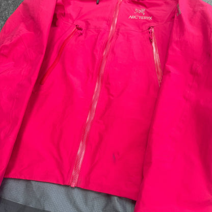 Arc'teryx Beta LT Gore-Tex Pro Jacket Women's Small Pink RRP £550
