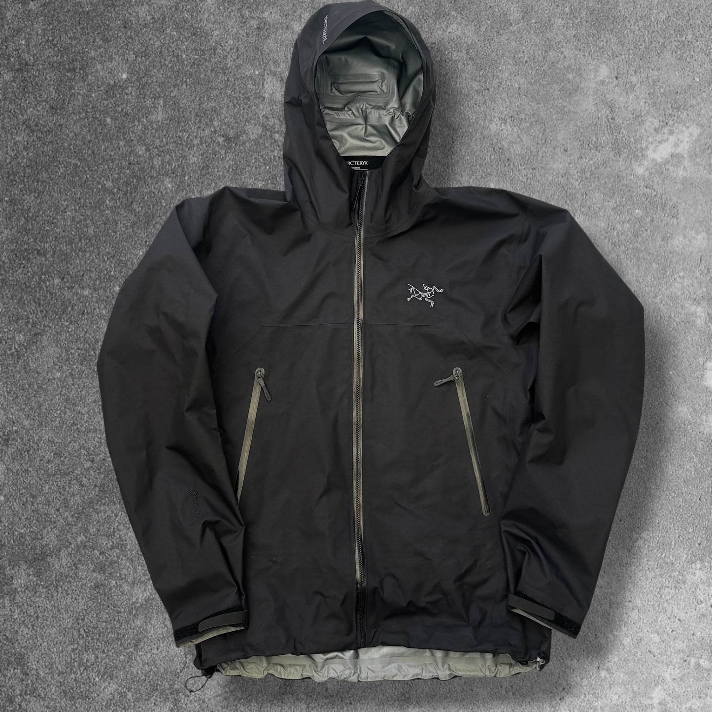Arc'teryx Beta Gore-Tex Black Jacket Size Medium 2025 RRP £550