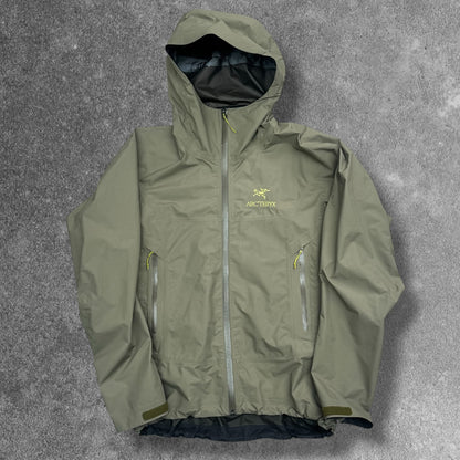 Arc'teryx Beta SL Medium Khaki Yellow Logo RRP £400