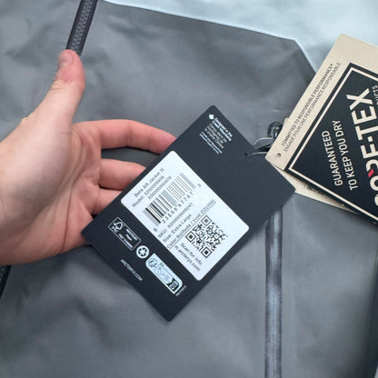 Arcteryx Beta AR Solitude Void Extra Large Brand New With Tags RRP £650