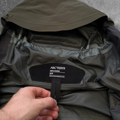 Arc'teryx Zeta SL Jacket neck label