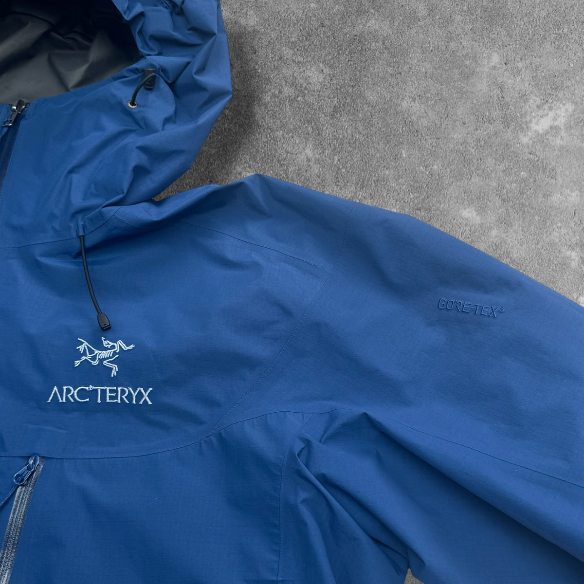 Arc'teryx Alpha SL Men's Large Blue Gore-Tex RRP £450