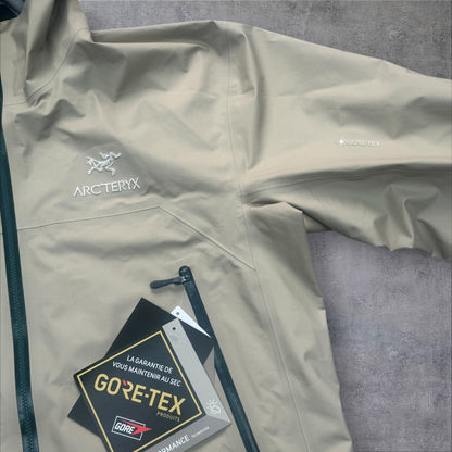 Arc'teryx Beta Gore-Tex Jacket Large Wicker RRP £400