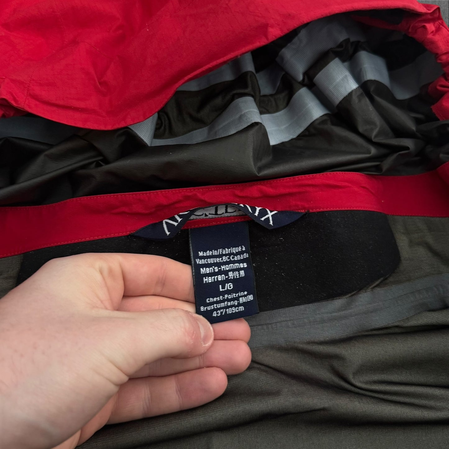 Vintage Arc’teryx Goretex Red Jacket Large RRP £500