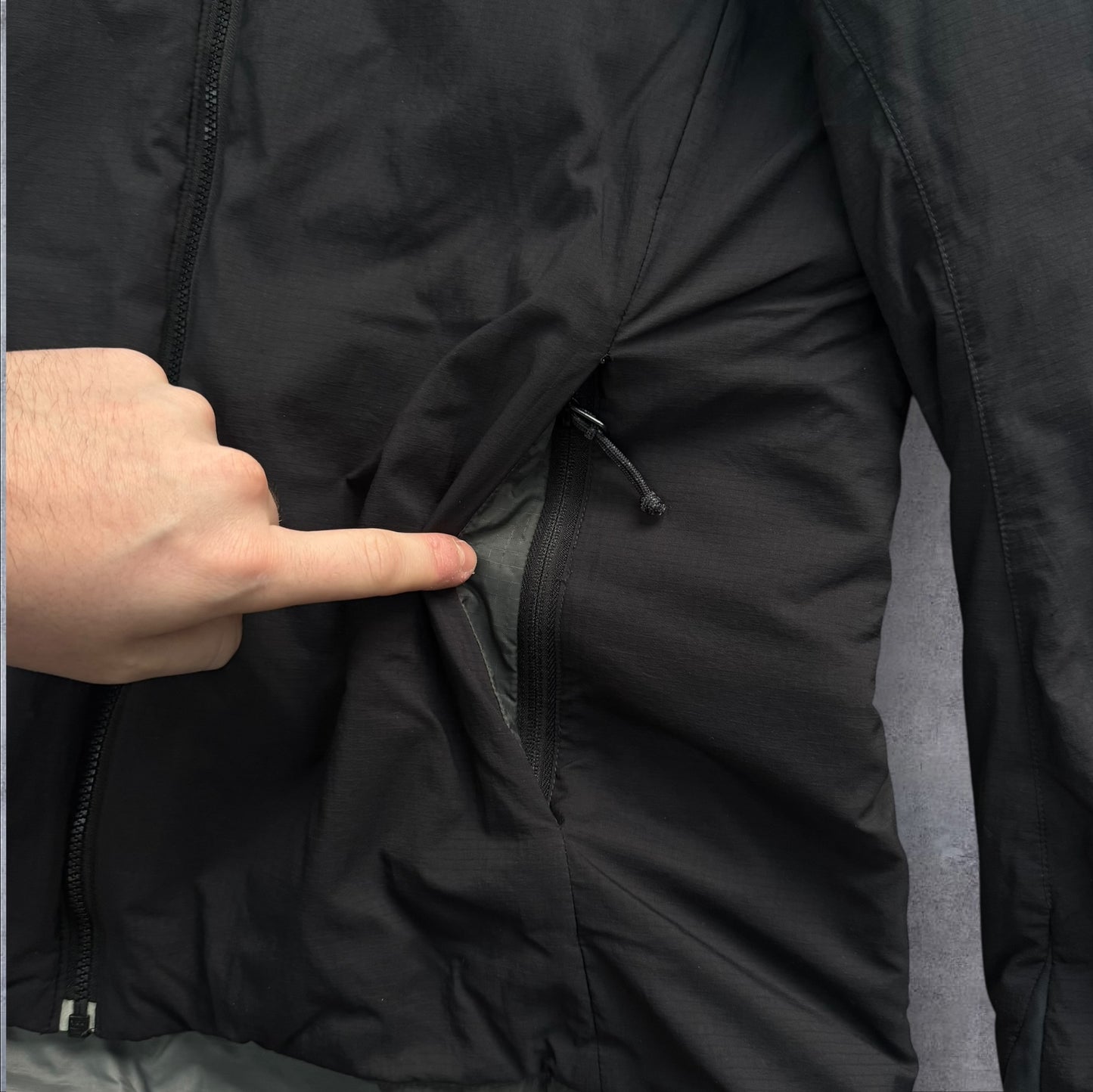 Arc’teryx Womens Atom AR Jacket Black Large RRP £300