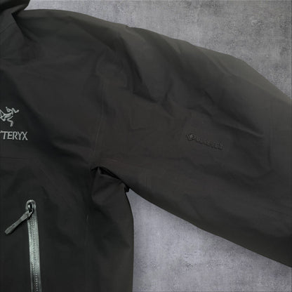 Arc black beta 2023 Goretex jacket men’s medium - sold
