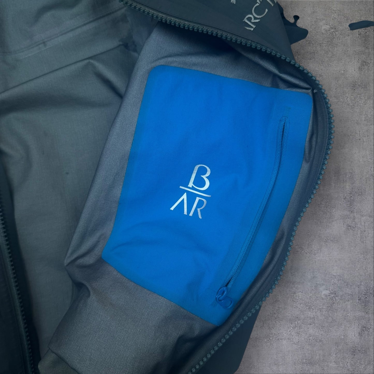 Arc’teryx Beta AR Jacket Small Gore-Tex Pro RRP £550