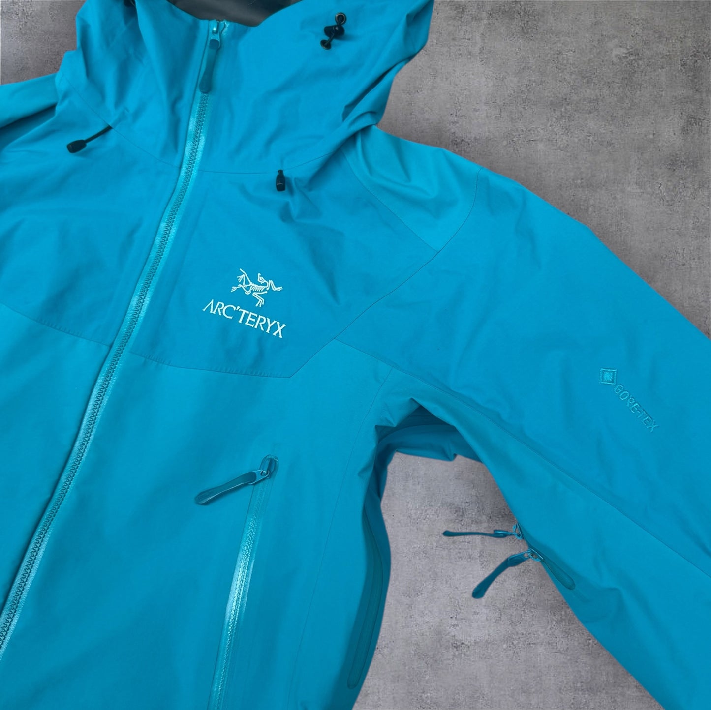 Arc’teryx Beta SL Jacket Women’s Small – Blue RRP £320+